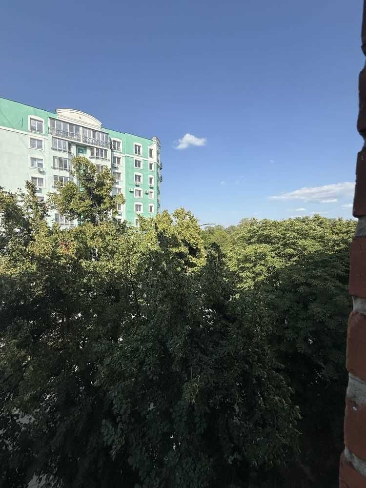 1к квартира, р-н ТРЦ Київ! 30м2, з балконом! Цегла!