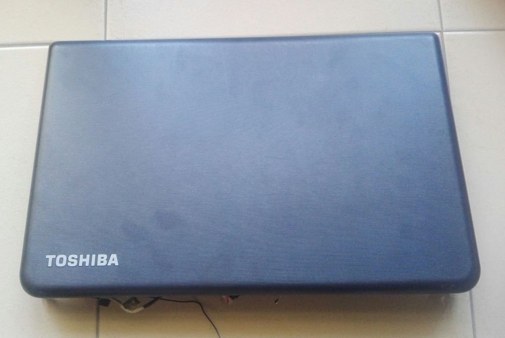 Toshiba C50-A-1DE por componentes