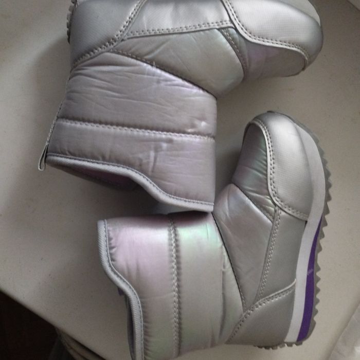 Дутики дитячі розмір 27