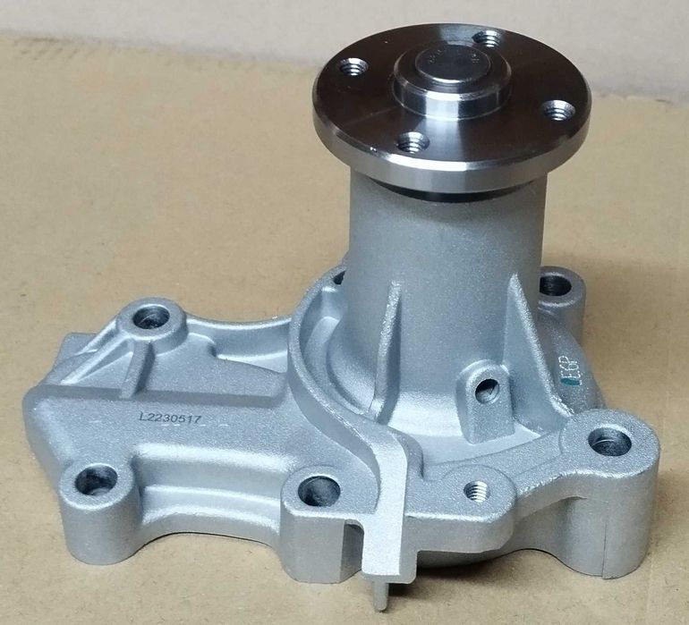 Помпа • Mitsubishi Lancer 9 • Насос водяной • LPR • 4G18 1,6 л.