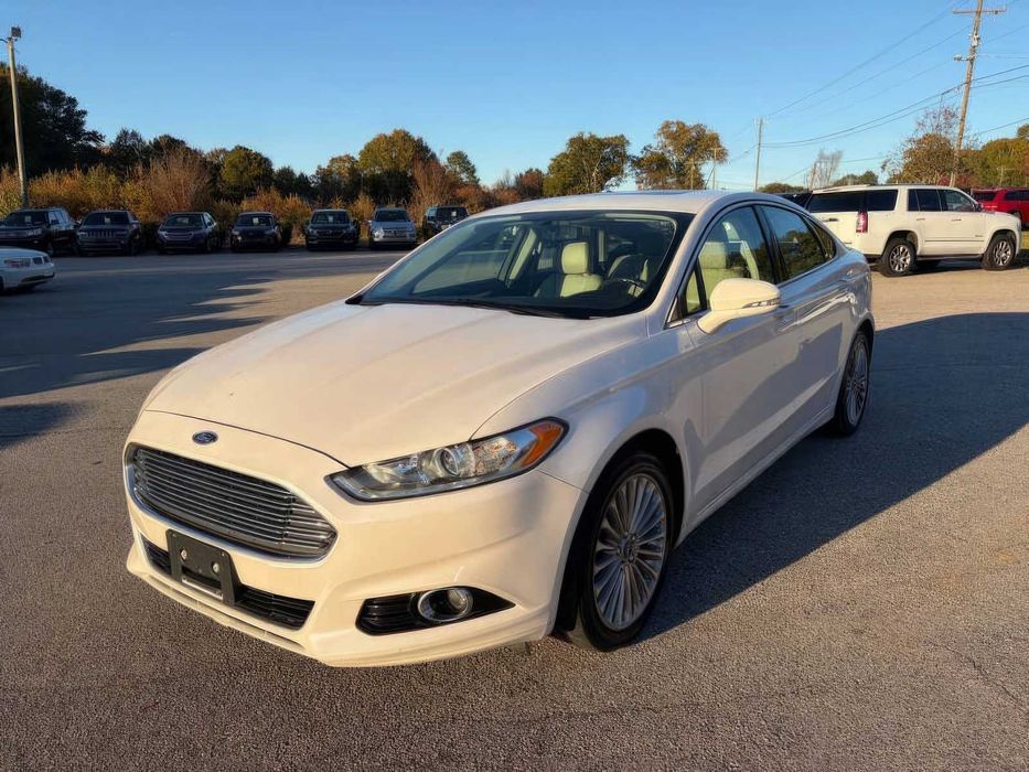 Ford Fusion Titanium      2016