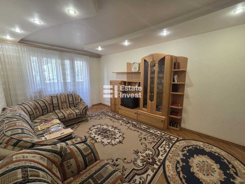 Продам 2 кімн. квартиру на вул. Клочківська, 154А.