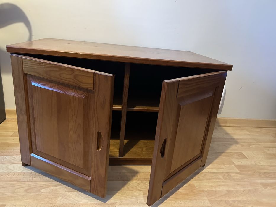 Movel de madeira maciça (TV ou outros)