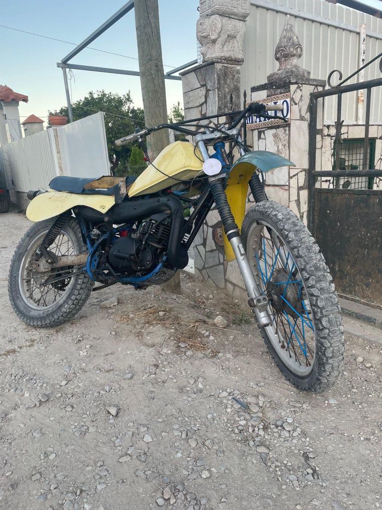 Suzuki ts 250(75)