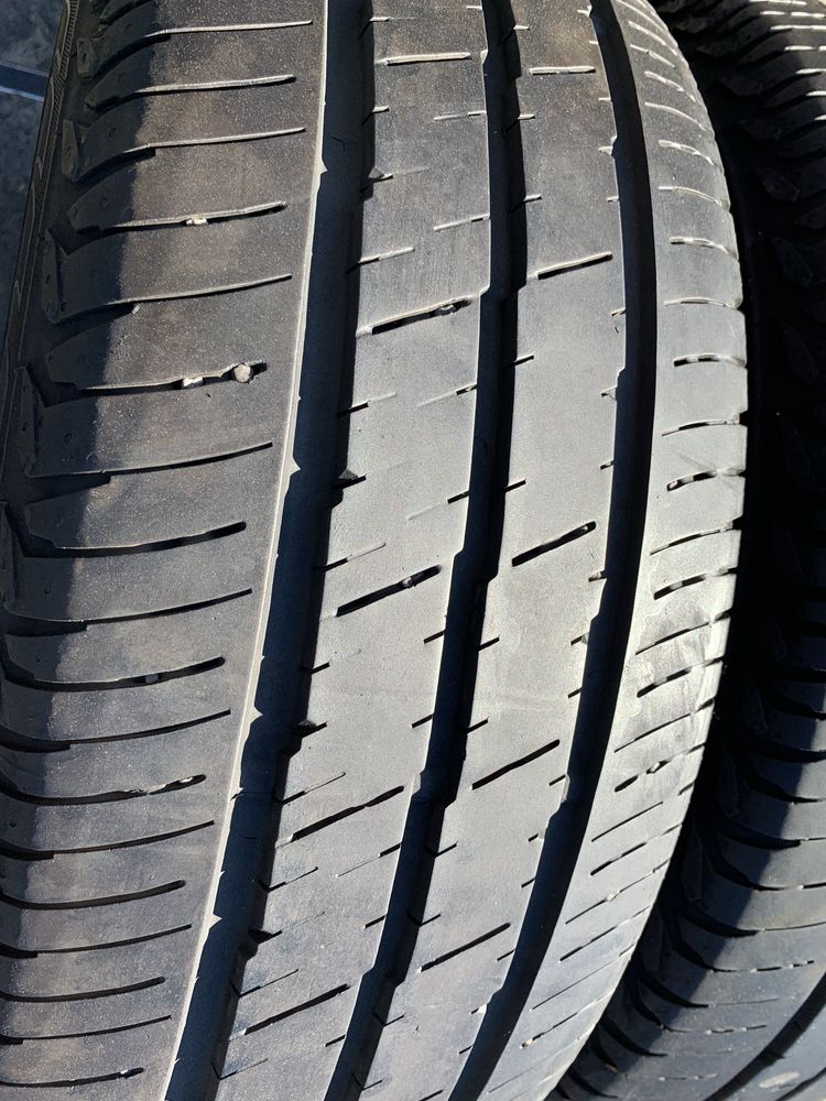 Шини 215/65 R16C Continental 7,5-7 мм 215 65 16С