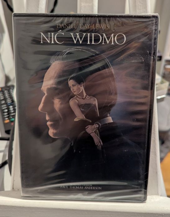Nić widmo (DVD) (nowy, w folii)