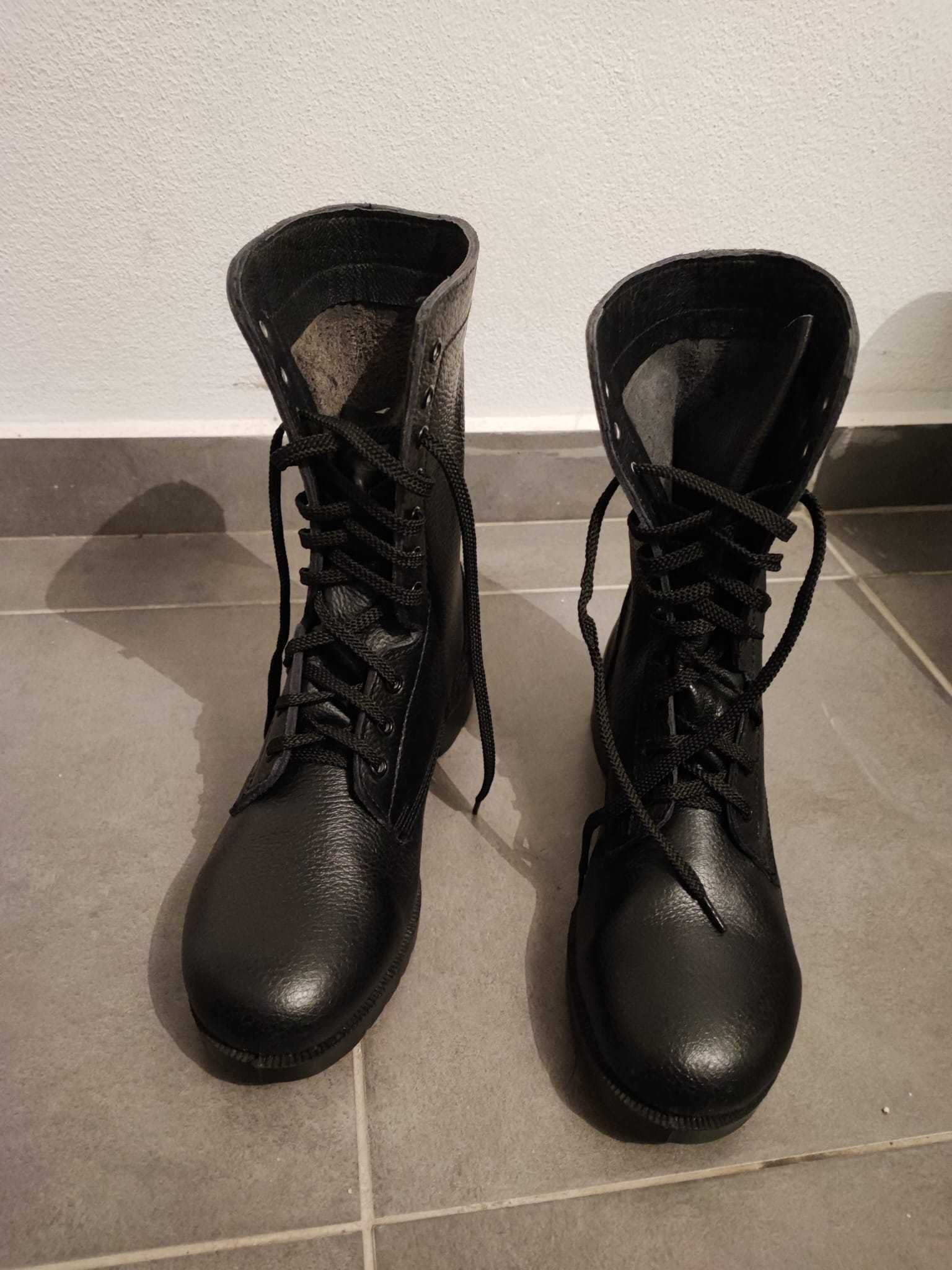 Botas militar/caça/airsoft novas tam 42