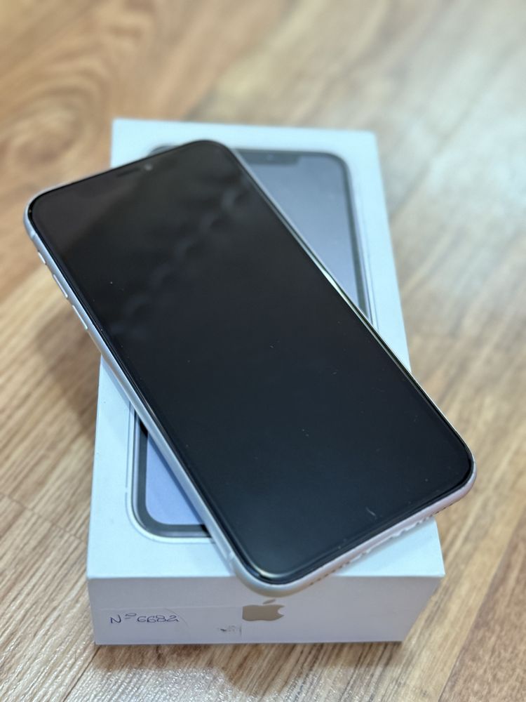 iPhone Xr 64 ГБ iPhone Xr 64 ГБ