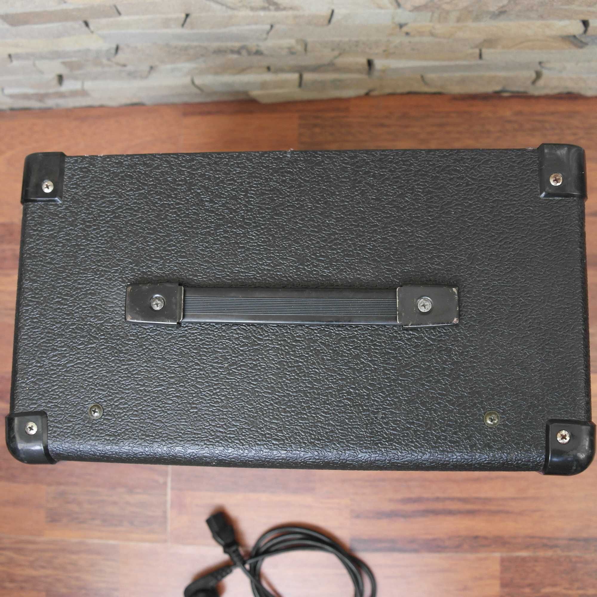 Гитарный комбо усилитель Samick La15R Guitar Combo Amp