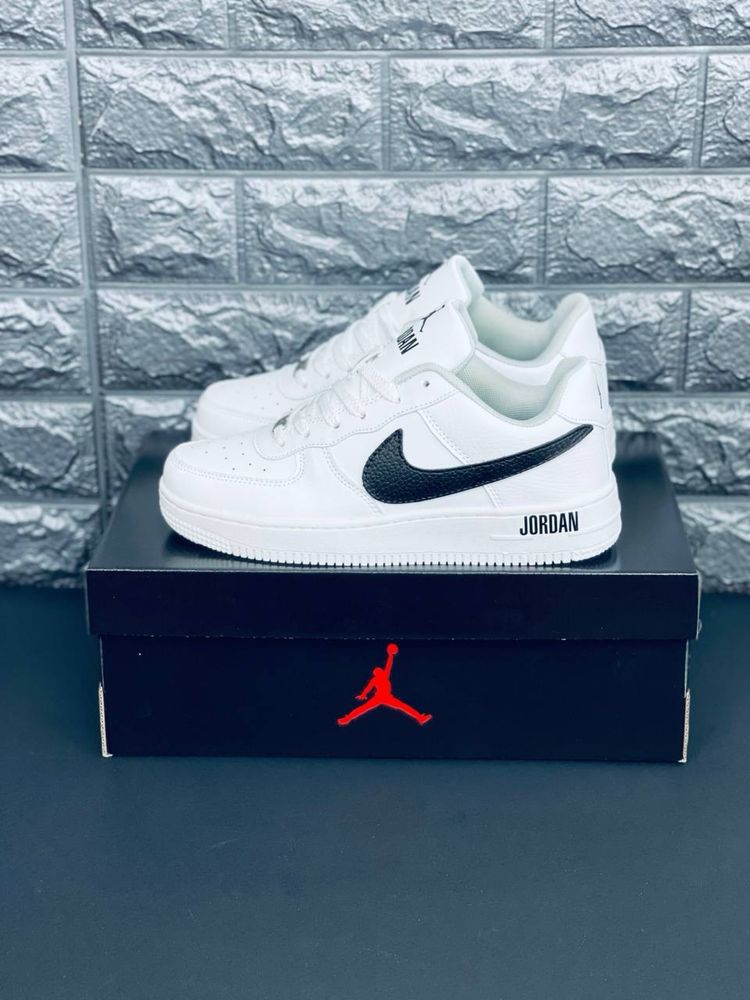 Кросівки Nike Air білі унісекс/ чоловічі/ жіночі