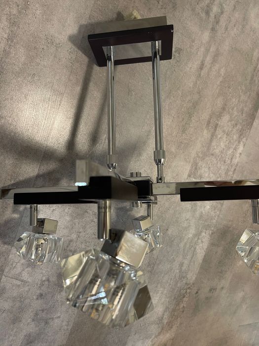 Lampa sufitowa nowoczesna z kryształowymi kloszami