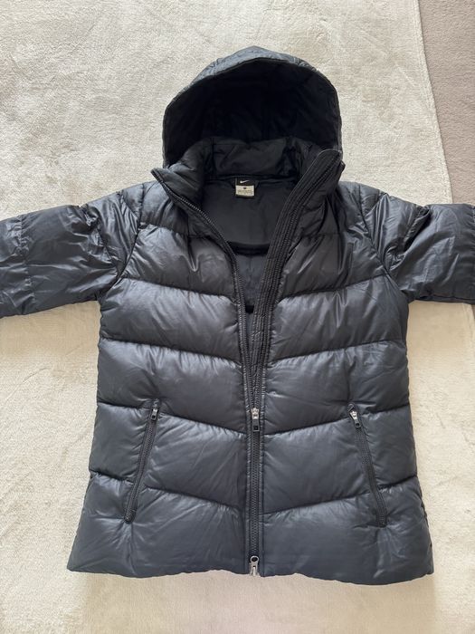 Пуховик женский NIKE оригинал б/у без нюансов