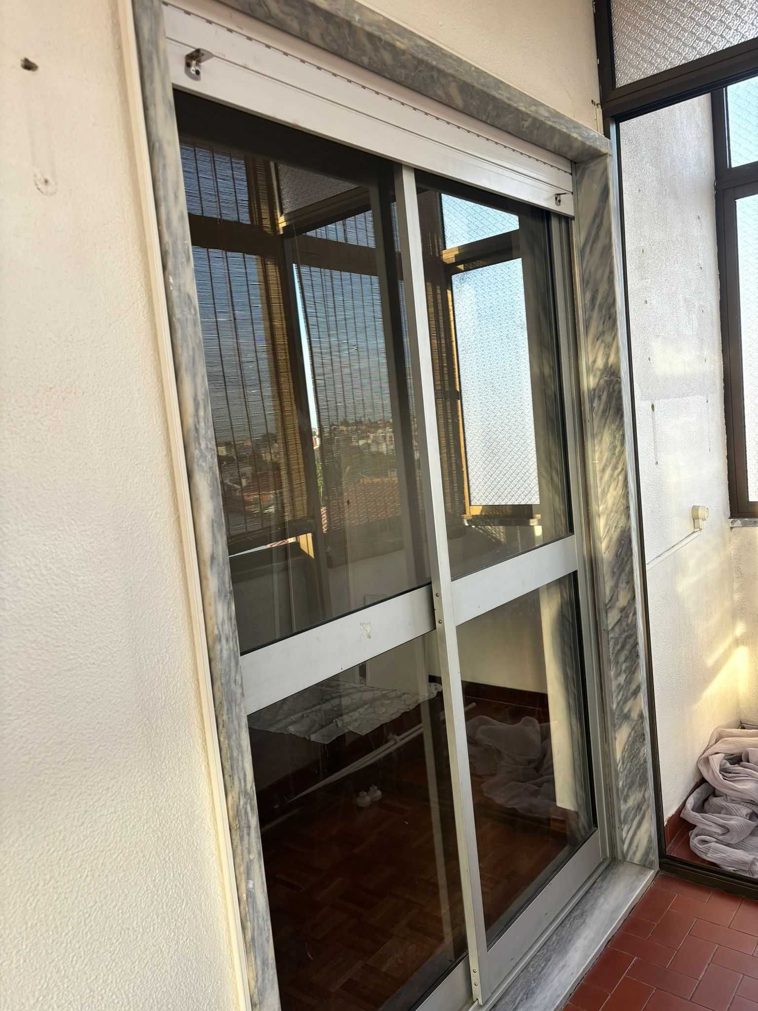 Portas de aluminio de correr