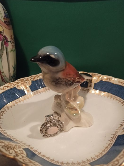 Figurka porcelanowa vintage Rumunia ptak na gałęzi