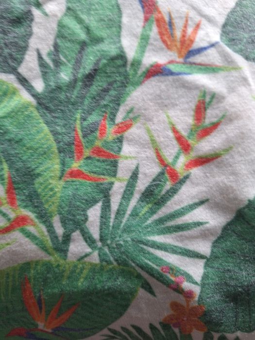 Koszulka damska w kwiaty