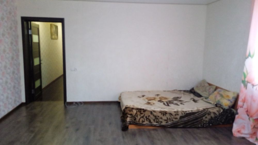 Продам квартиру+гараж