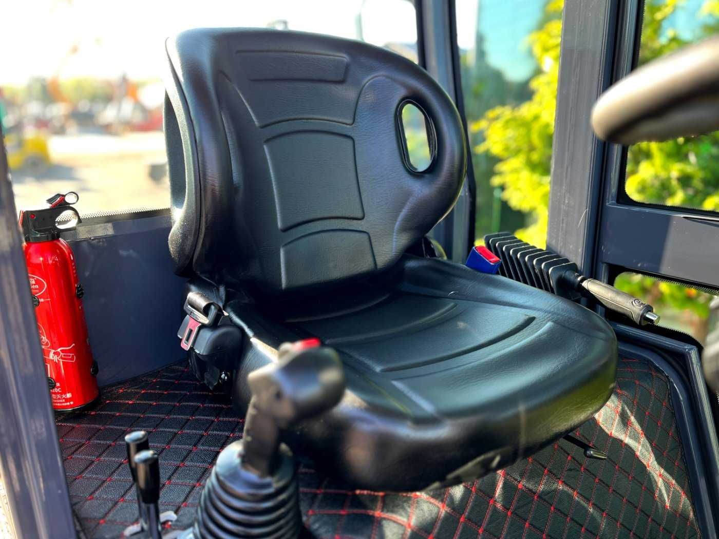 Miniładowarka kołowa
Günstig CS908