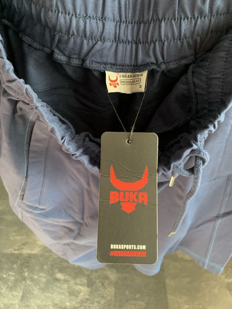 Продам шорти  спортивні