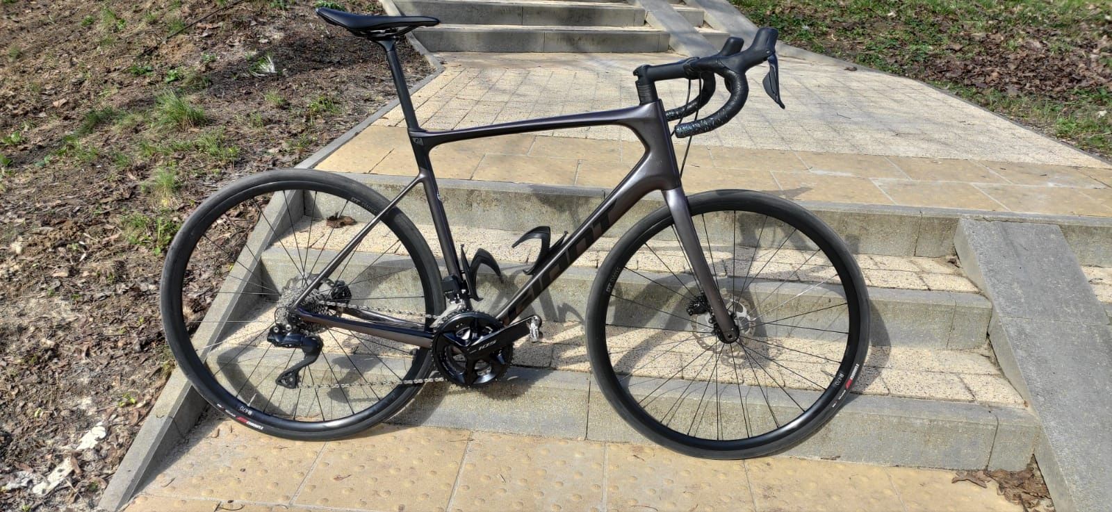 Giant Defy Advanced 1 disc, di2