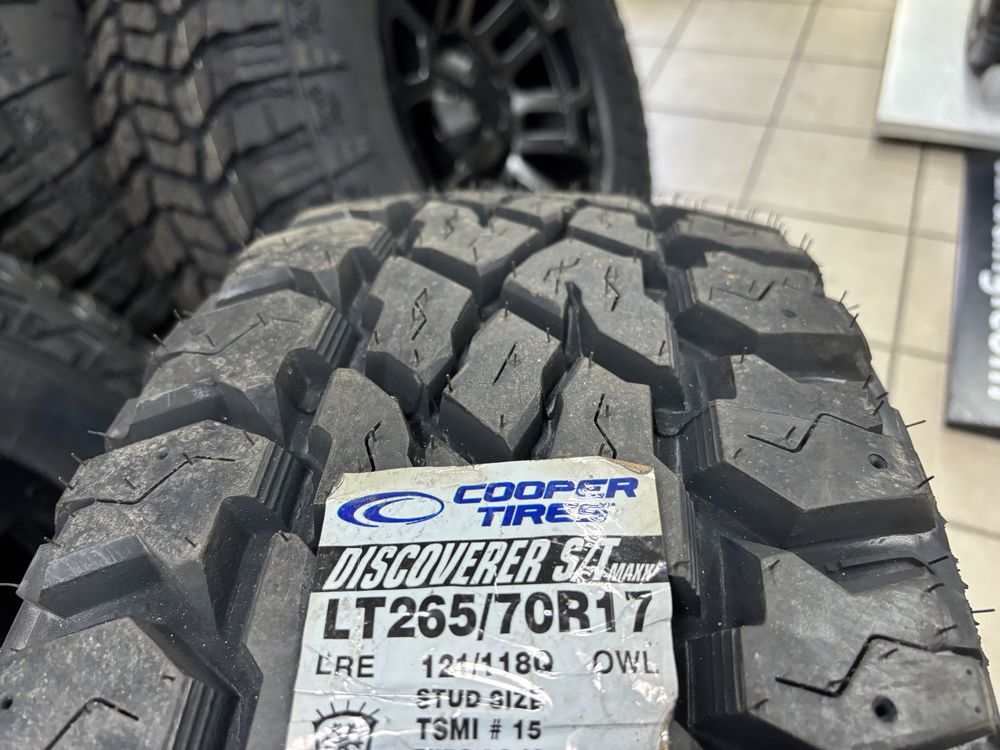 Felgi OZ Rally Raid z oponami Cooper 265/70R17 ST Maxx Hilux Ranger