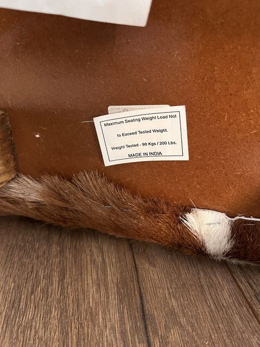 Ryczka koziolek krzeselko na drewnianych nogach koziolek