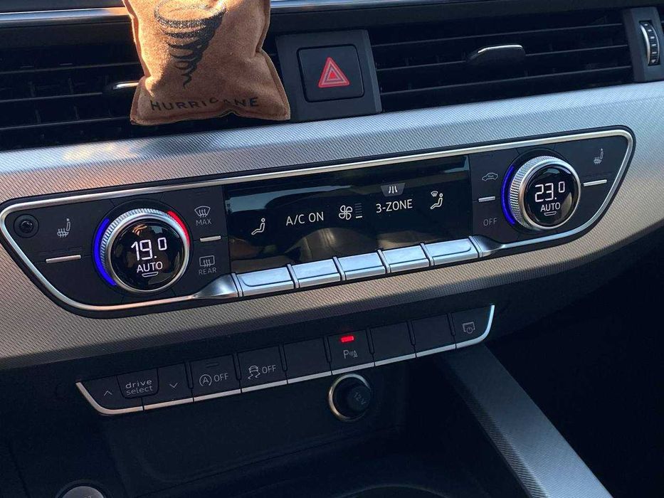 Audi A4 2016 (2.0T Premium 2016 Gray 2.0L) (Розстрочка / Лізинг)