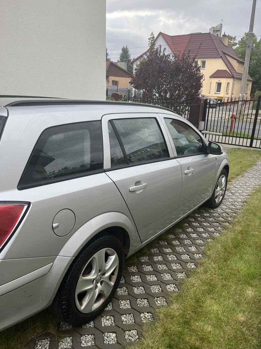 2 właściciel polski salon Opel Astra H 1.6 kombi