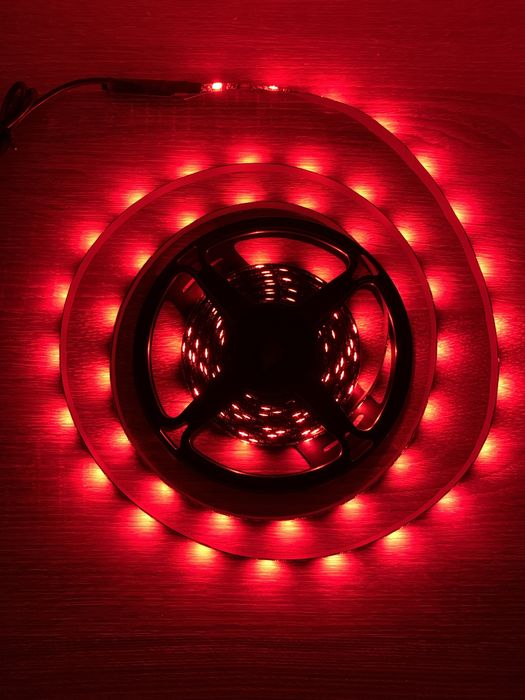 Кольорова стрічка 5050 з пультом, RGB Led лента цветная, подсветка лед