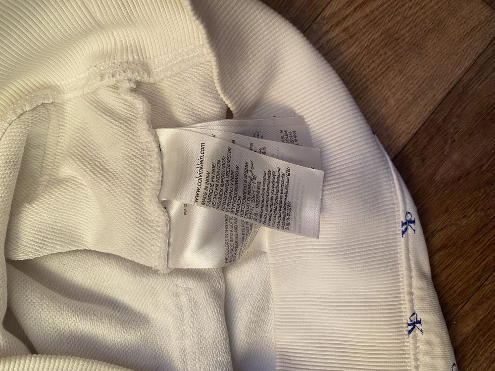 Біле худі Calvin Klein