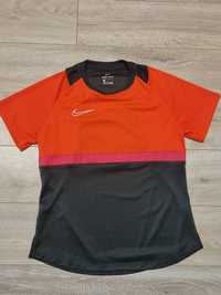 T-shirt damski Nike r. S