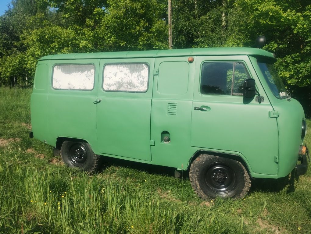 uaz 3741 buchanka z gazem 8 miejsc