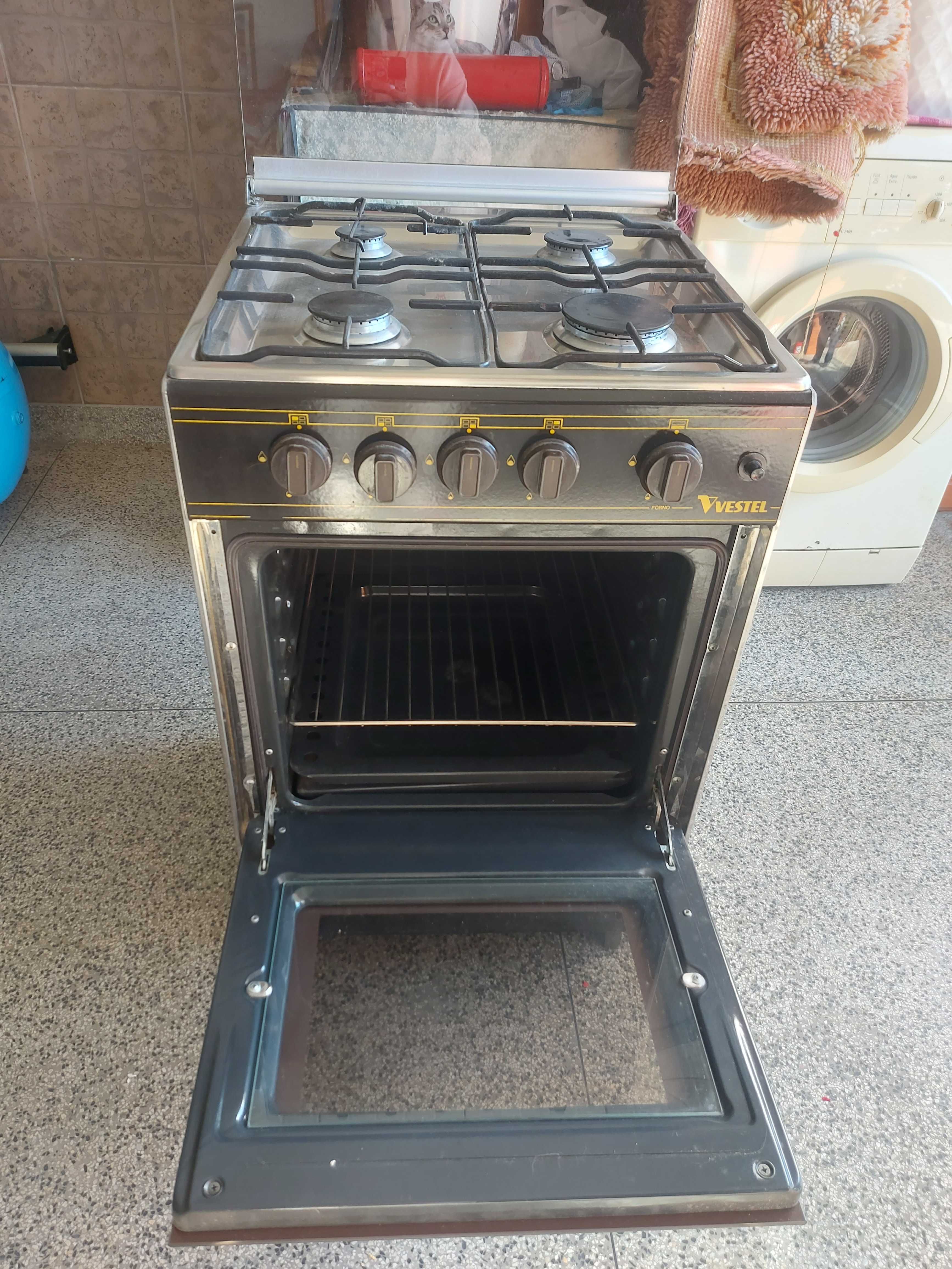 Fogão a gás com forno