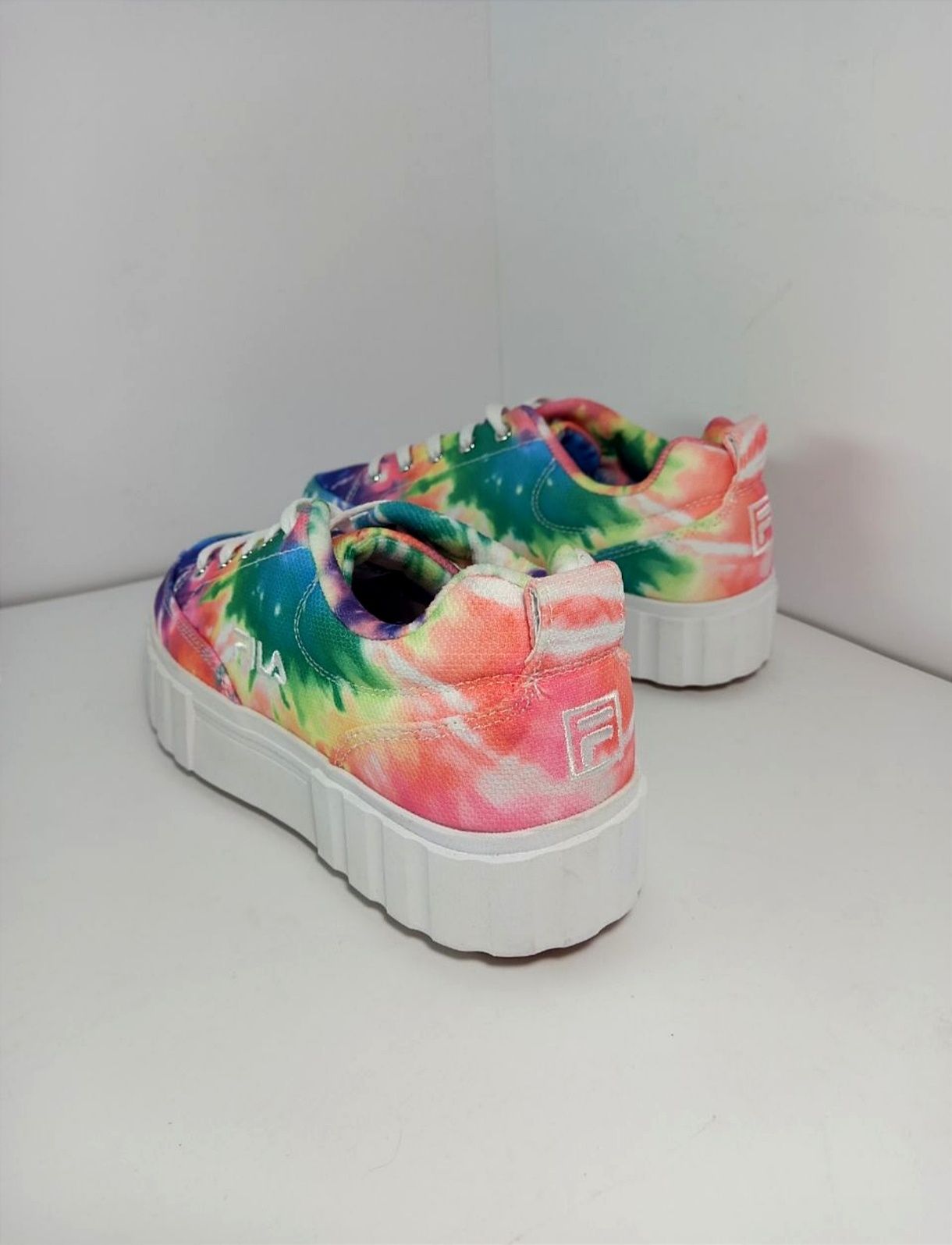 Распродажа! Новые Оригинальные Кроссовки Fila Original Rainbow