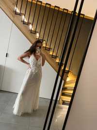 Bogato zdobiona suknia ślubna asos M