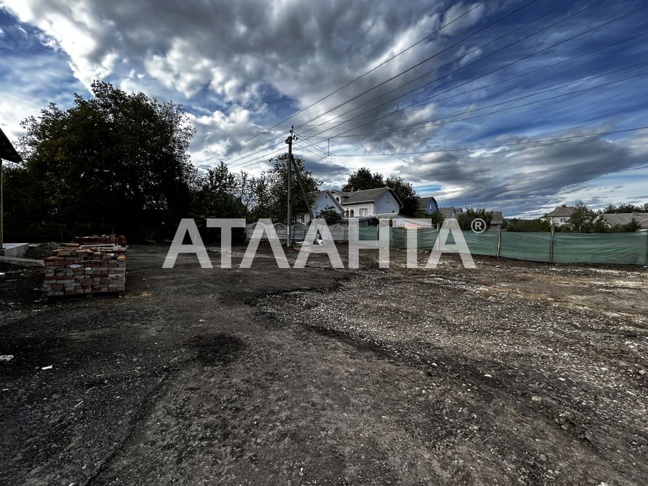 Оренда складів великих площ, є офісні, жилі та комерц приміщ