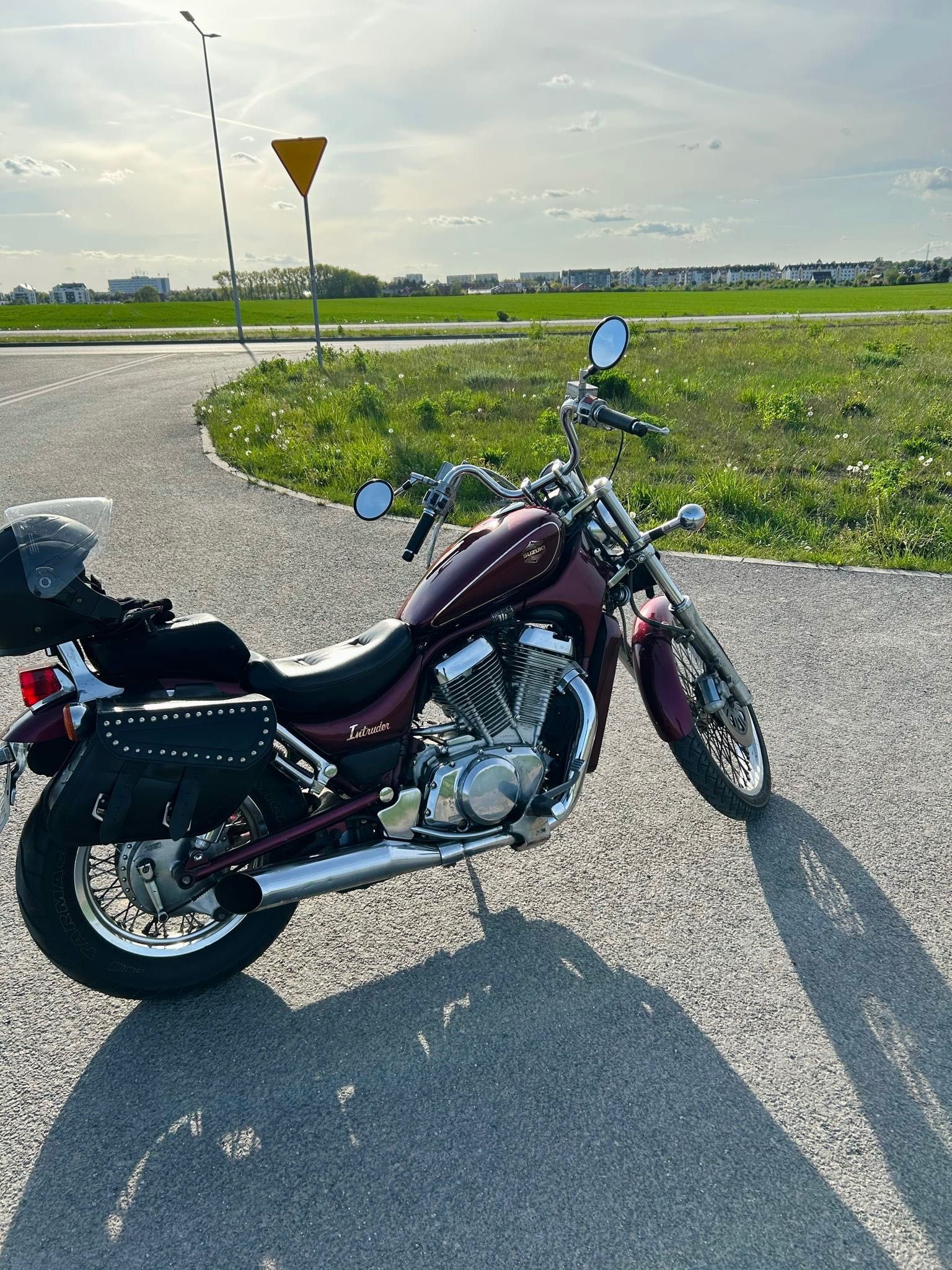 Suzuki intruder vs 750