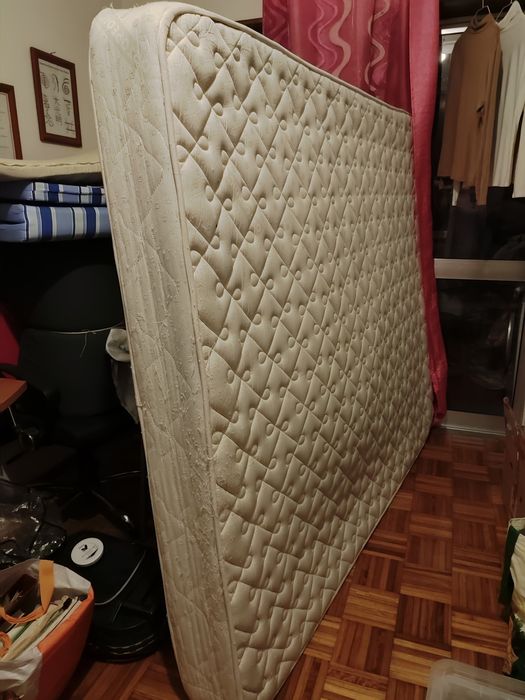 Colchão 150x200 usado Viseu