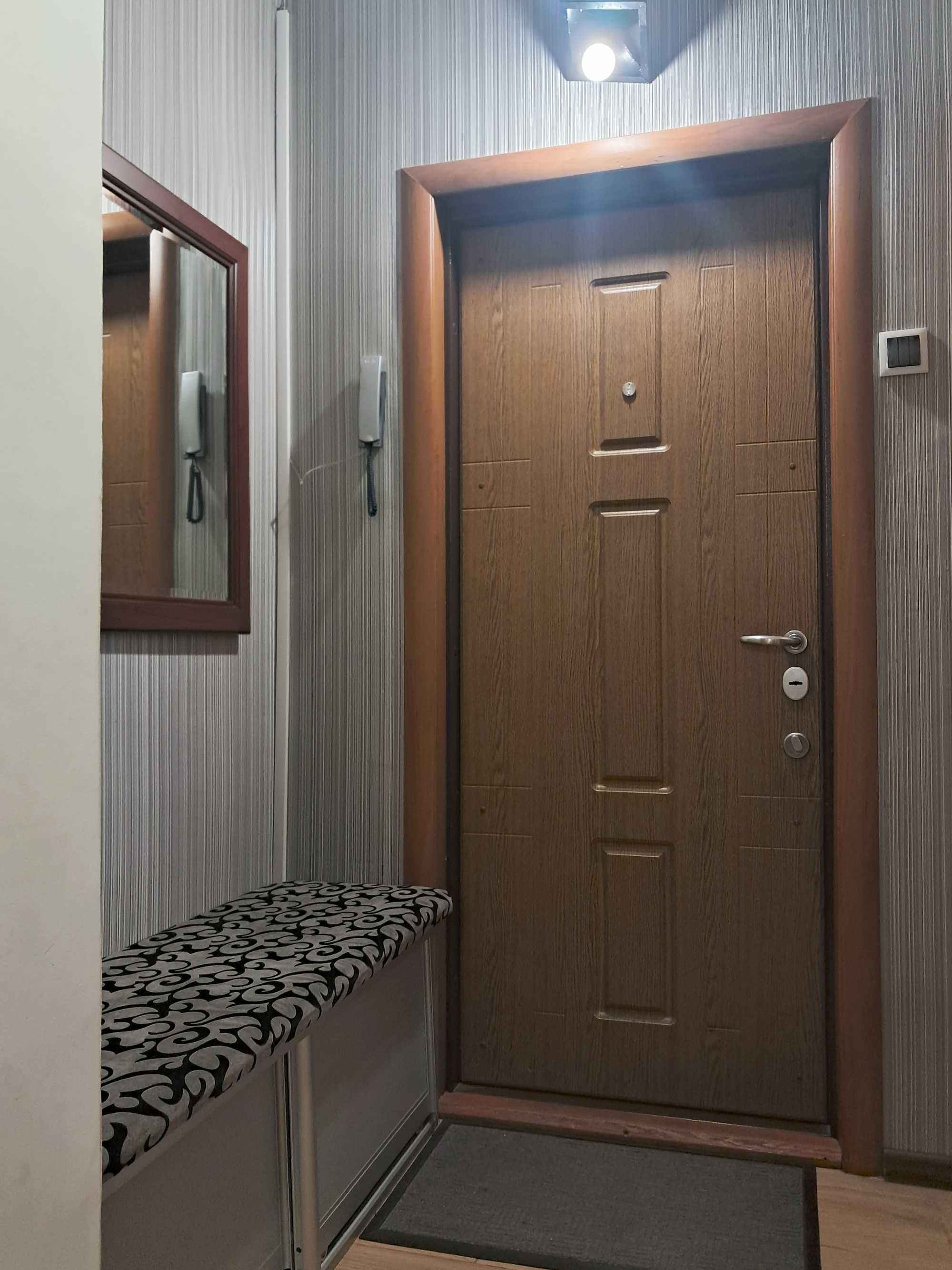 Орендувати 3-кімнатна квартира 
 вул. Кастуся Калиновського, 25, 69 м²