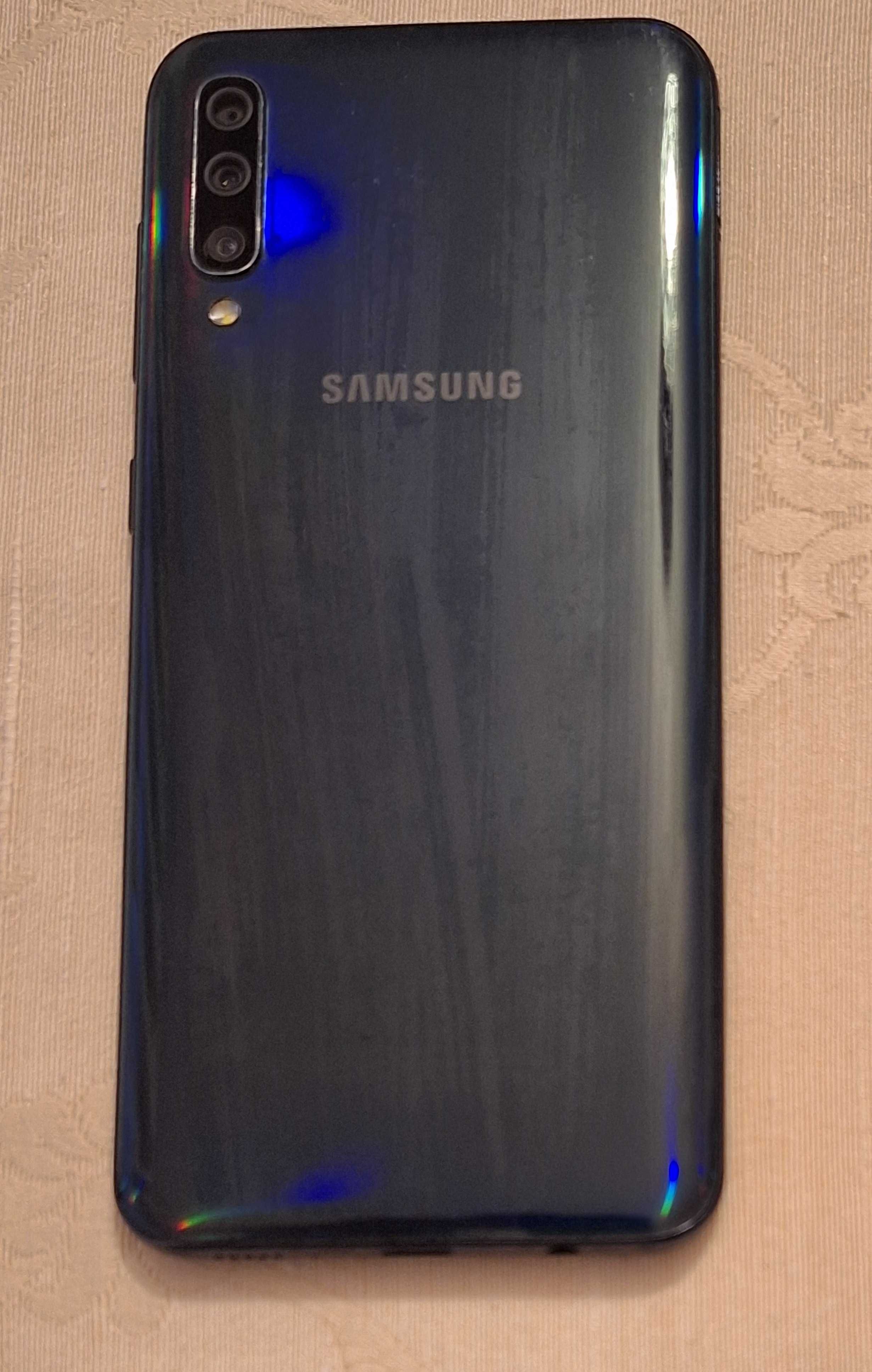 Samsung Galaxy A50 + capa + película + carregador