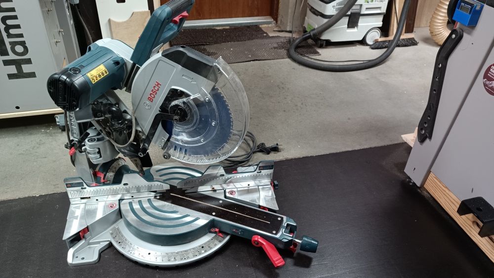 Ukośnica Bosch GCM12GDL jak nowa