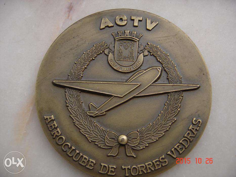 Medalha comemorativa do aero clube de torres vedra