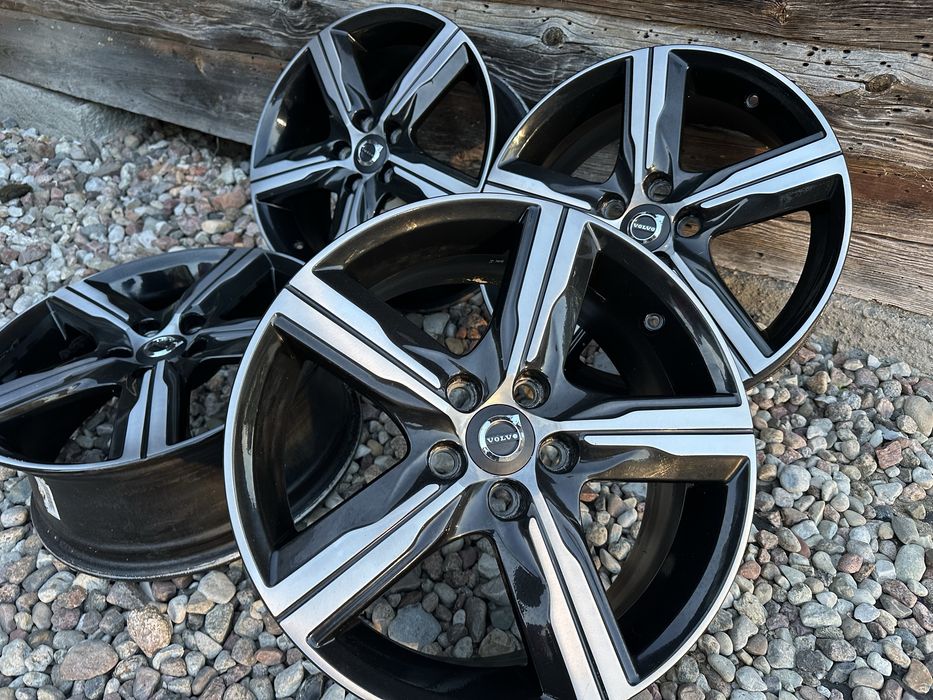VOLVO V40 V60 S60 S80 V70 S40 XC60 kpl FELGI koła 17” 5x108 R-Design