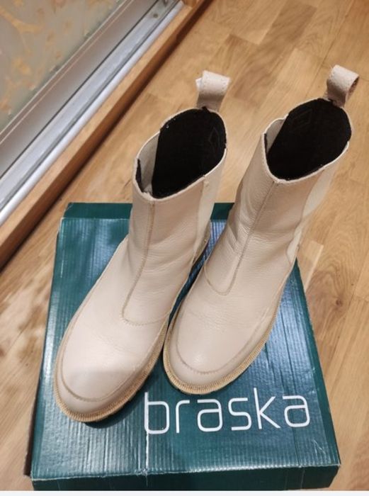 Cапоги натуральна шкіра на 39р