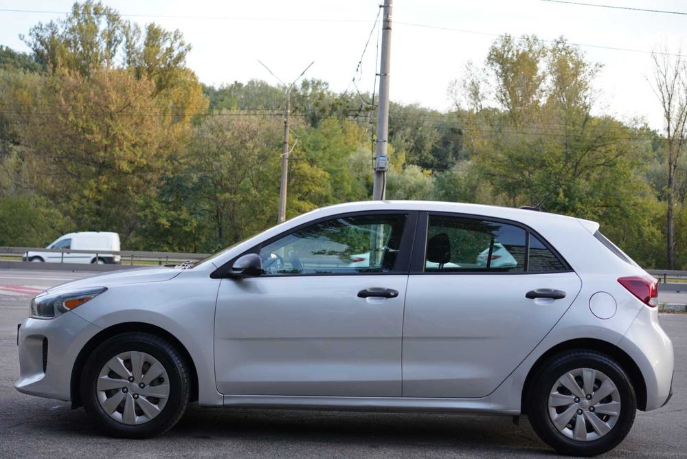 KIA RIO 2017 рік