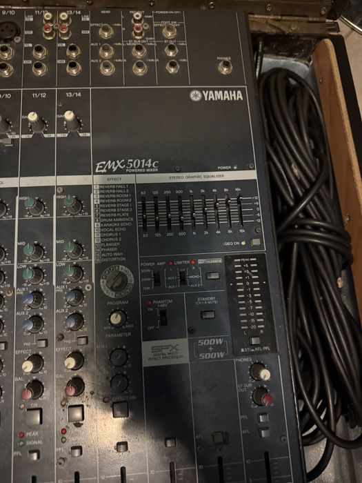 Музичний Апарат Мікшерний пульт і колонки