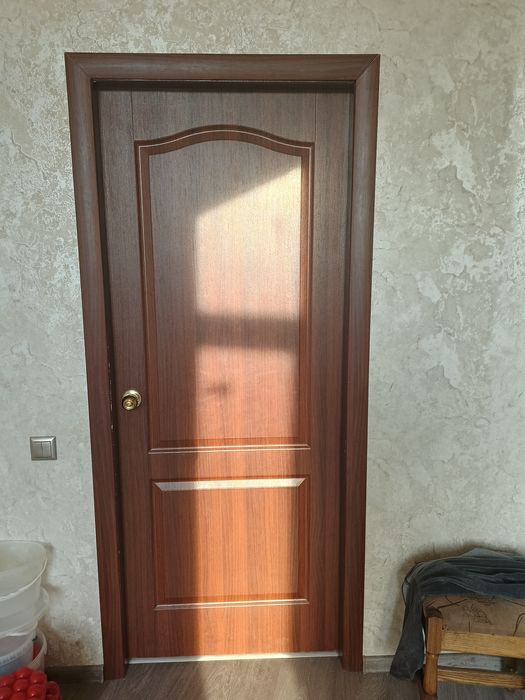 Двері Між кімнатні