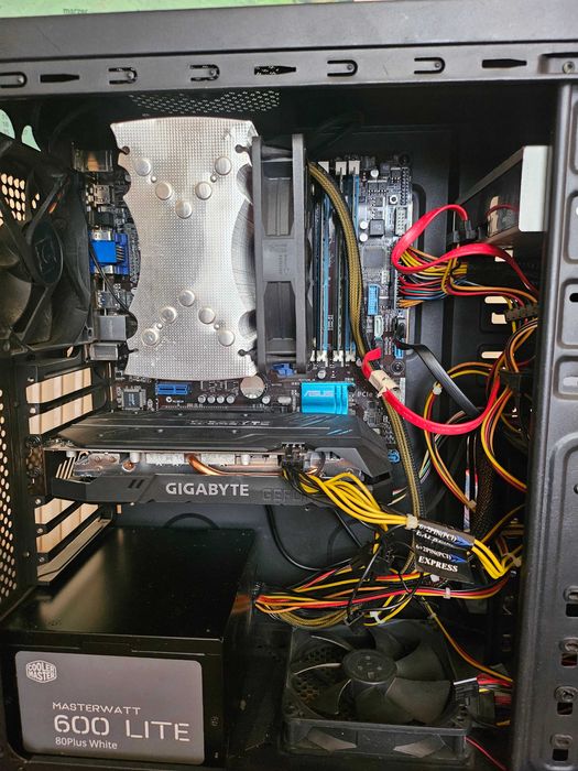 Komputer i7 3770K GTX 1650 SUPER 20 GB DDR3 SSD 120 GB