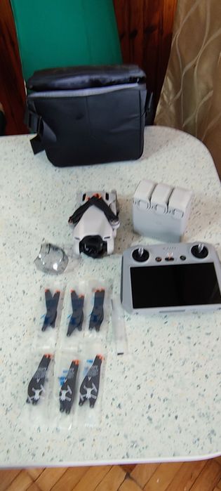 Sprzedam DJI Mini 3