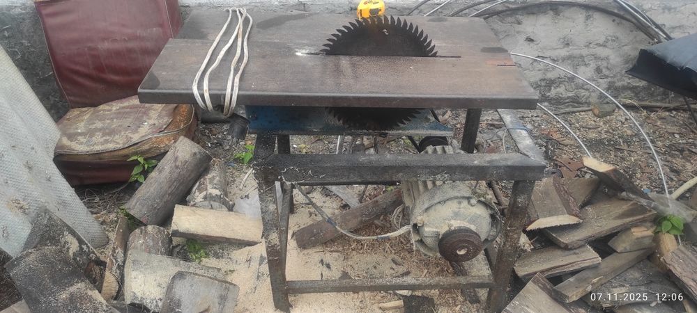 Продам церкулярку робочу стани