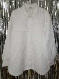 Biała kurtka koszulowa wytłaczana w kwiaty Reserved XL 42